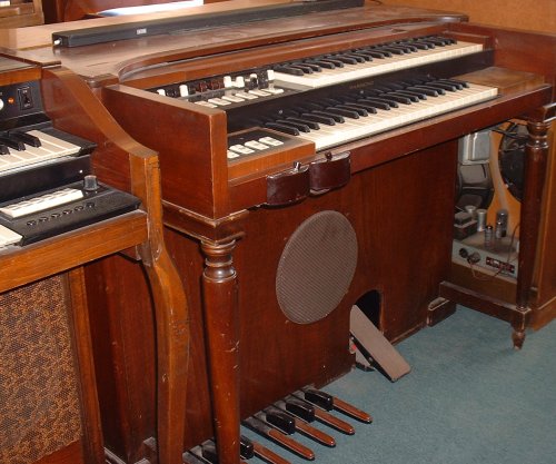 hammond organ and the leslie speaker essay Hammond b3, hammond c3 and a100 now on sale leslie speakers included with every deal. hammond organ and the leslie speaker essay Hammond b3, hammond c3 and a100 now on sale leslie speakers included with every deal.